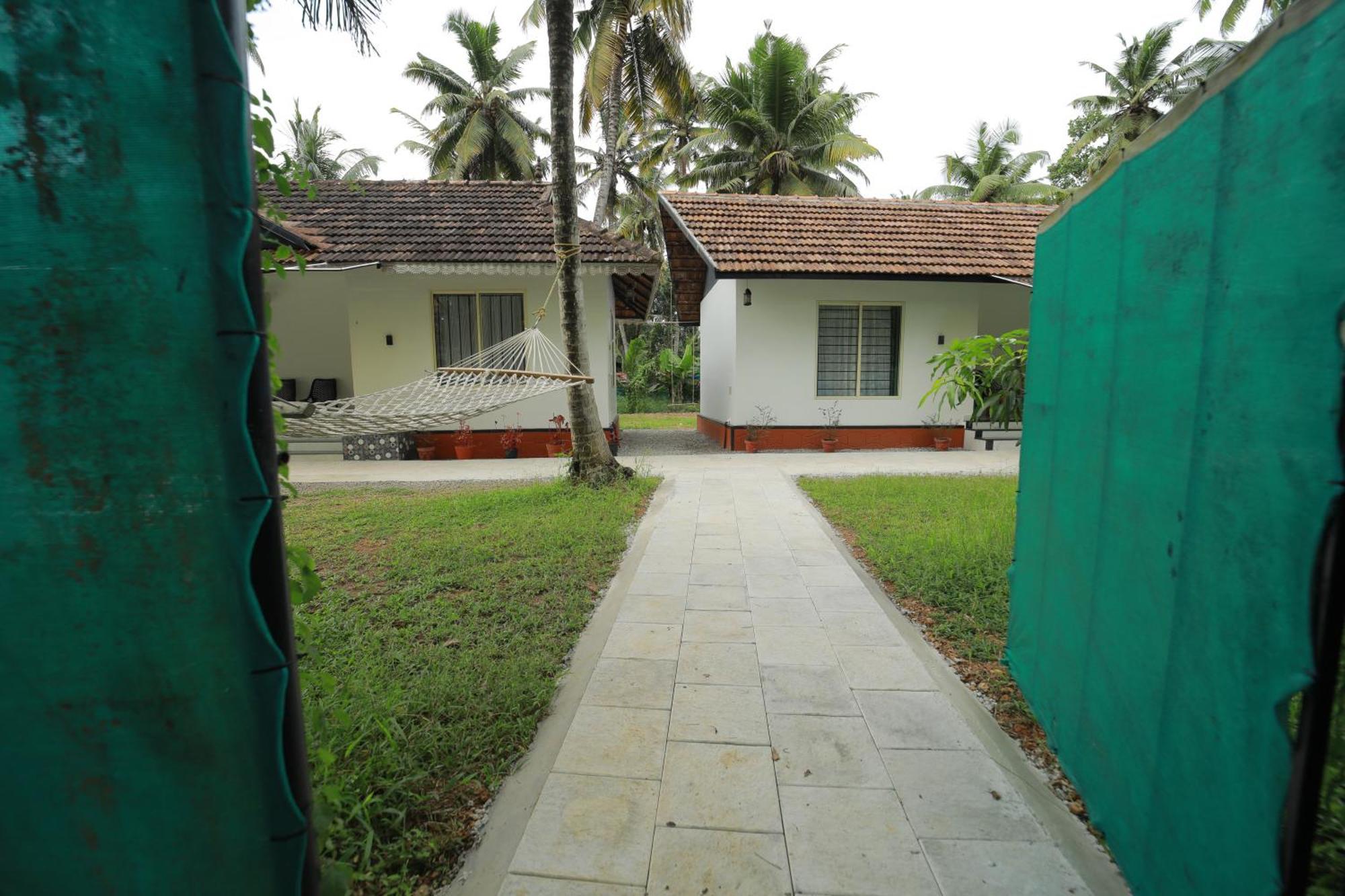 Apartamento Prakruthi Residency Munroeisland Mundrothuruth Exterior foto